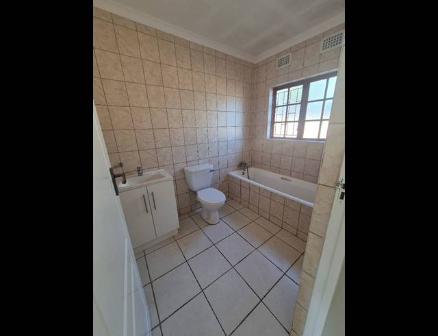 3 BEDROOM SECTIONAL TITLE FOR SALE IN SHELLY BEACH